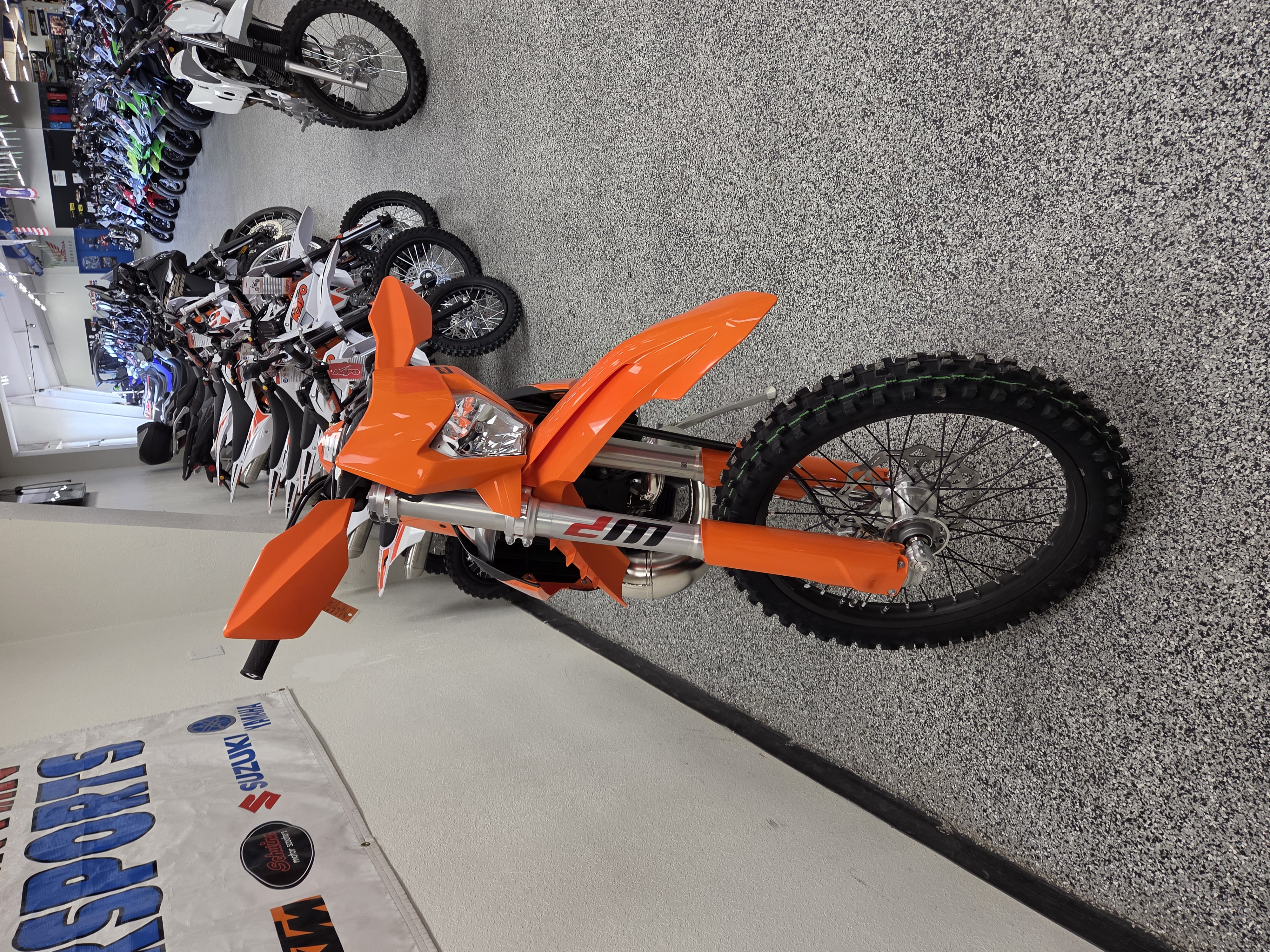 2027 KTM 250 XC W DIRT BIKE