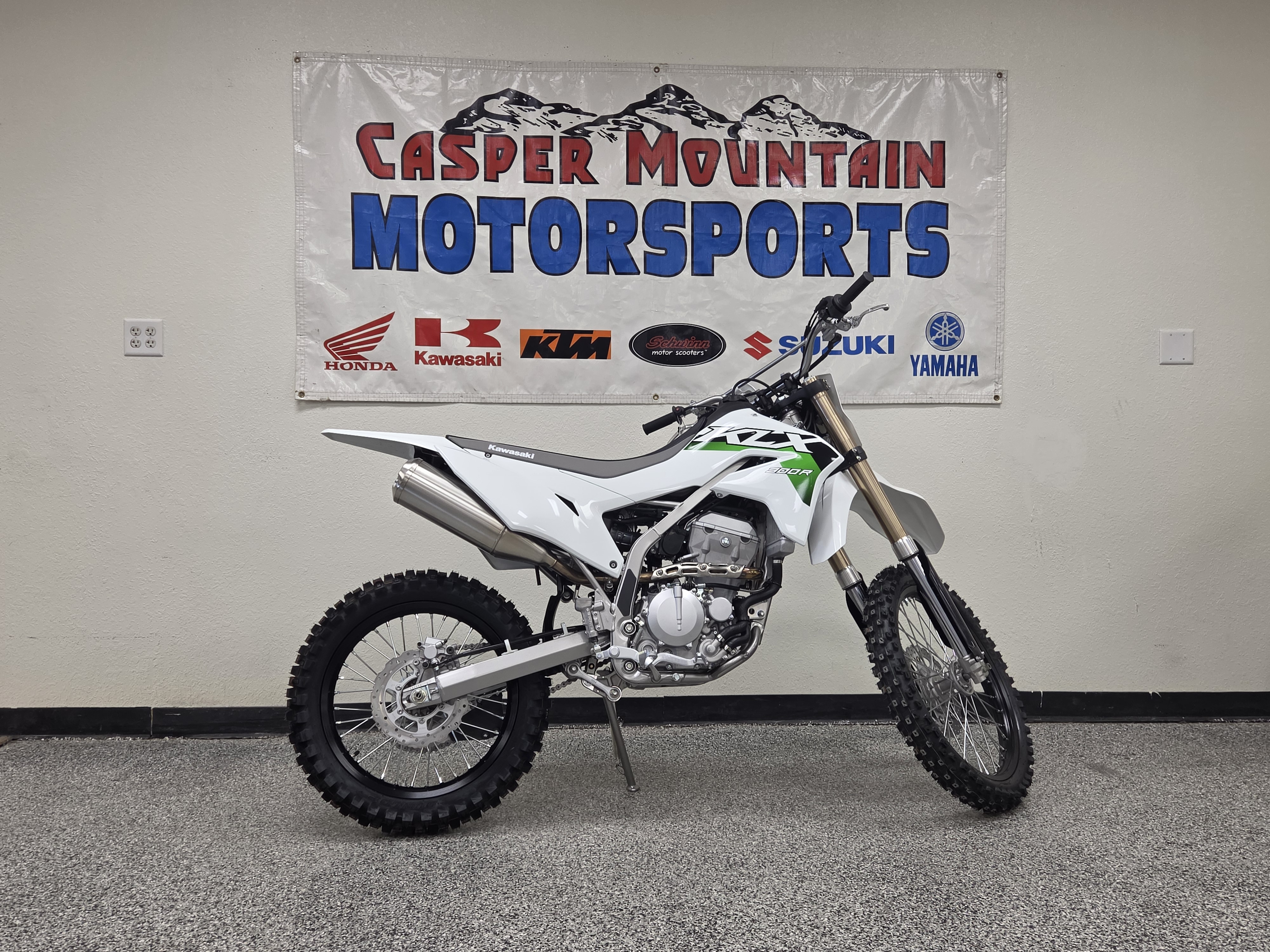 2027 Kawasaki KLX300R DIRT BIKE