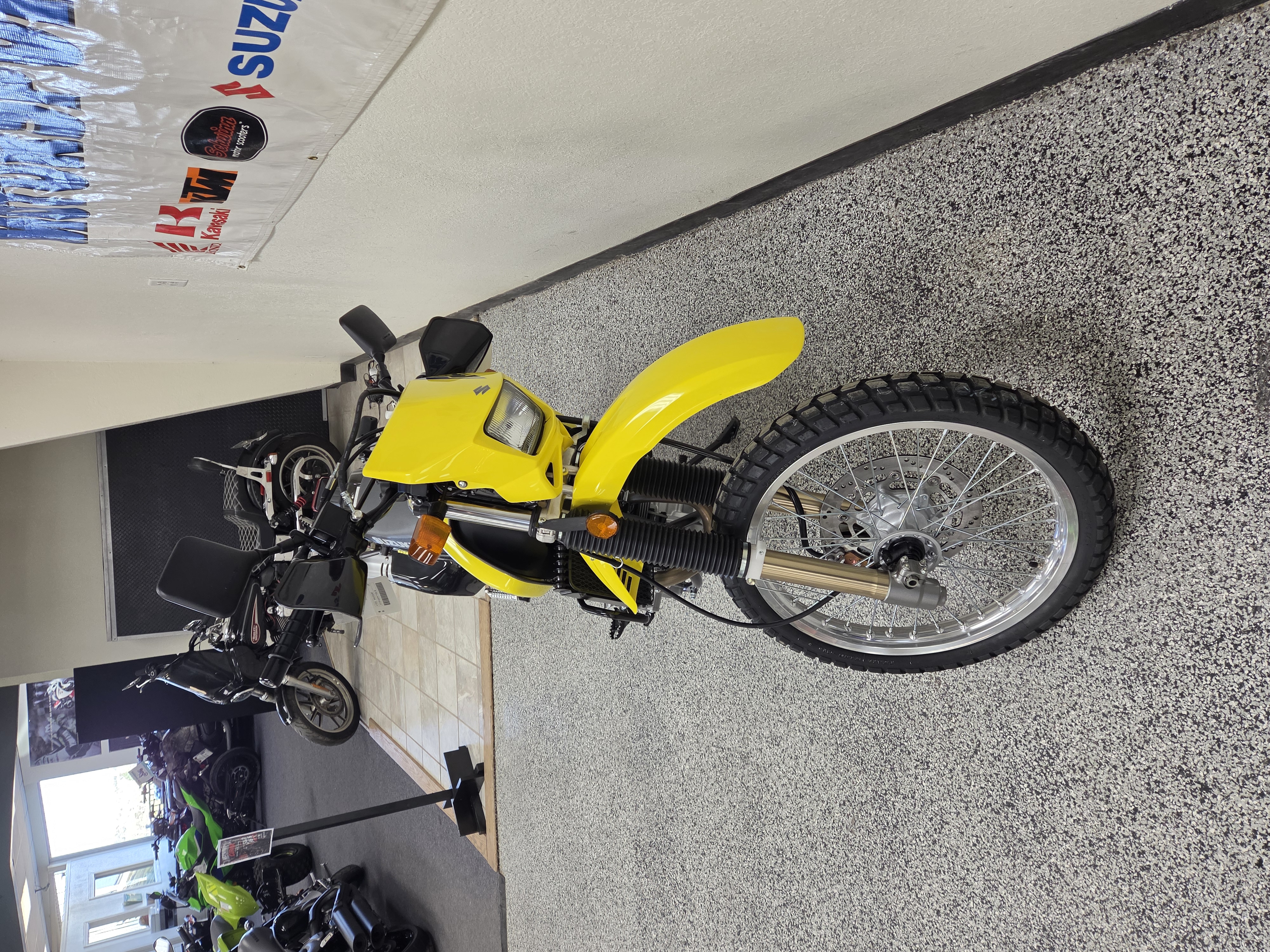 2027 Suzuki DR650SE MOTORCYCLE