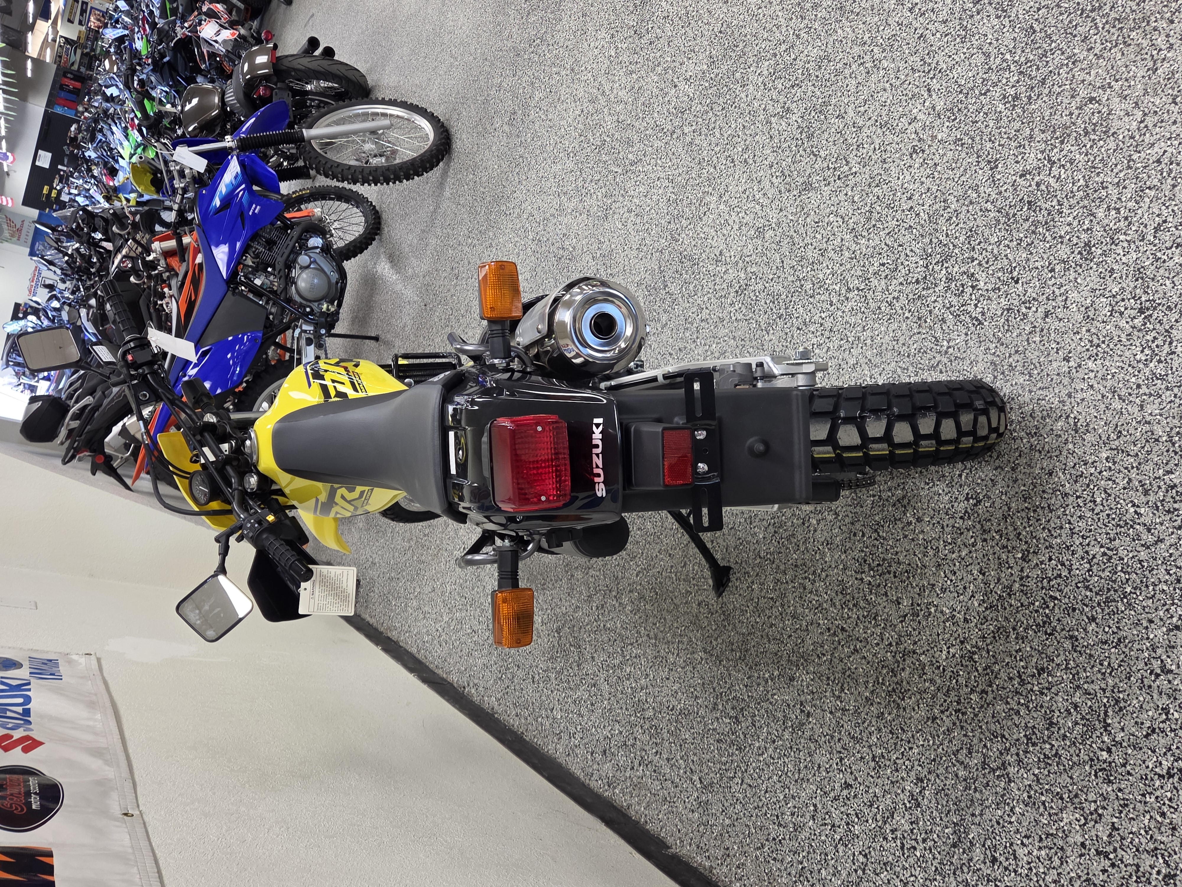 2027 Suzuki DR650SE MOTORCYCLE